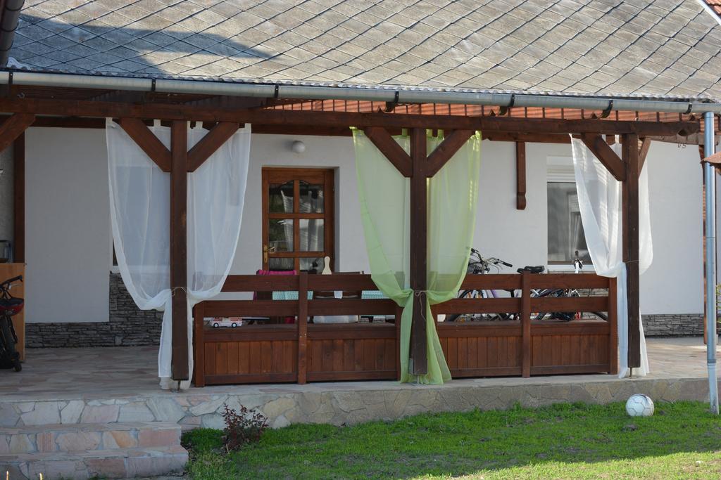 Hotel Napsugar Vendeghaz Egerszalók Exterior foto